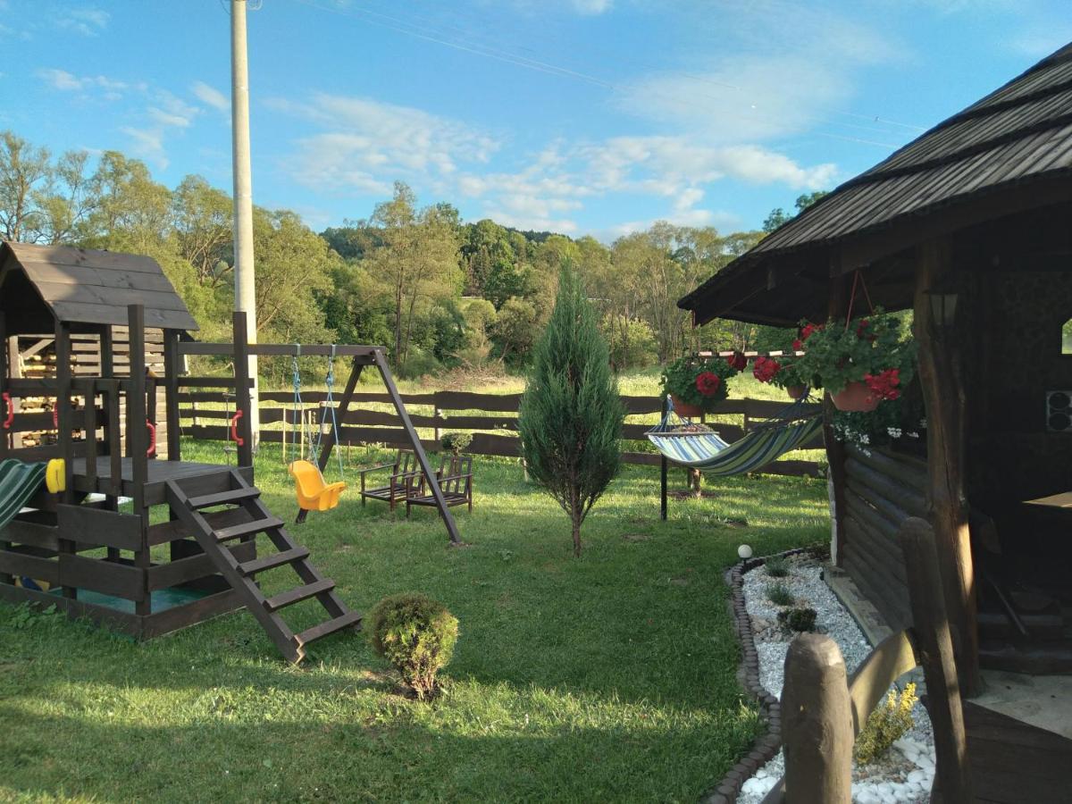 Villa Domek Na Prerii Ustrzyki Dolne Exterior foto